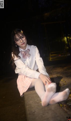 只糖原创 定制02期： 优米 – 糟糕又被生活叫醒