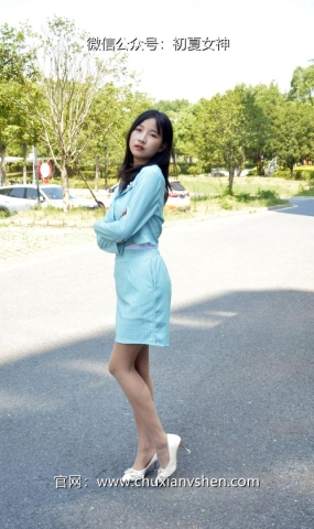 初夏女神 NO.022  点点 浅蓝正装